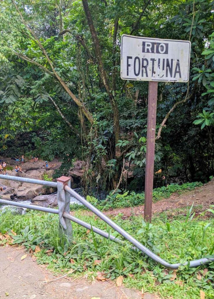 Sign of Rio La Fortuna at the popular swimming location known as El Salto in La Fortuna de Arenal.